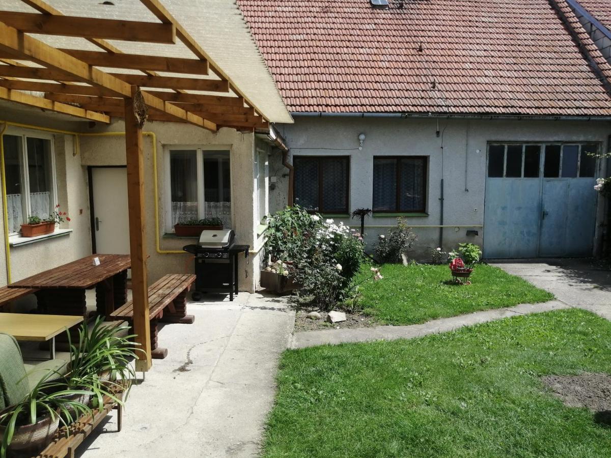 Apartament U Ladi Bulhary Zewnętrze zdjęcie